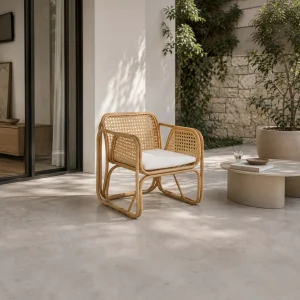 Kamala poltroncina con braccioli da interno/esterno in rattan 65x68xH.76 cm