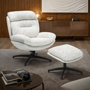 Kata Poltrona con pouf tessuto pelle sintetica e metallo sale e pepe panna e nero opaco, poltrona H.95 x L.76 x P.90 cm